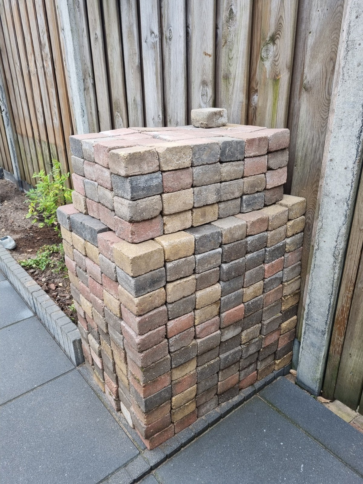GRATIS koppelstones, Ophalen, Gebruikt, Beton, Klinkers