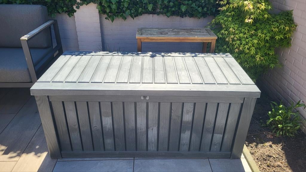 Keter opbergbox 570 L, Ophalen, Gebruikt