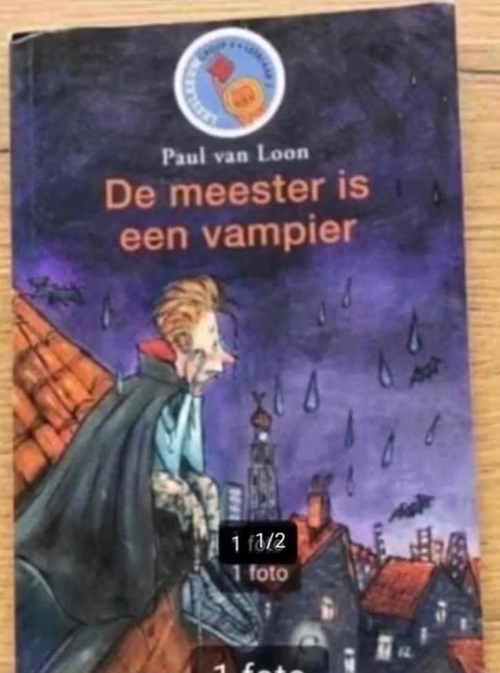 De meester is een vampier door Paul van Loon, Ophalen of Verzenden, Gelezen, Fictie algemeen