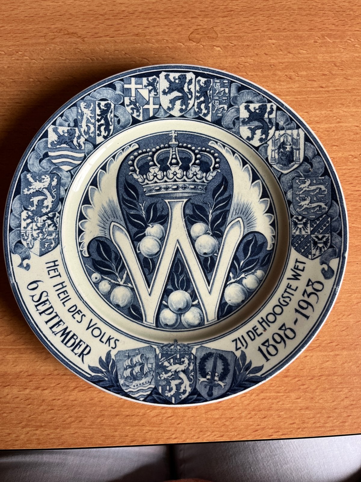 Gedenkbord Koningin Wilhelmina 1898-1938 Societe Ceramique, Ophalen of Verzenden