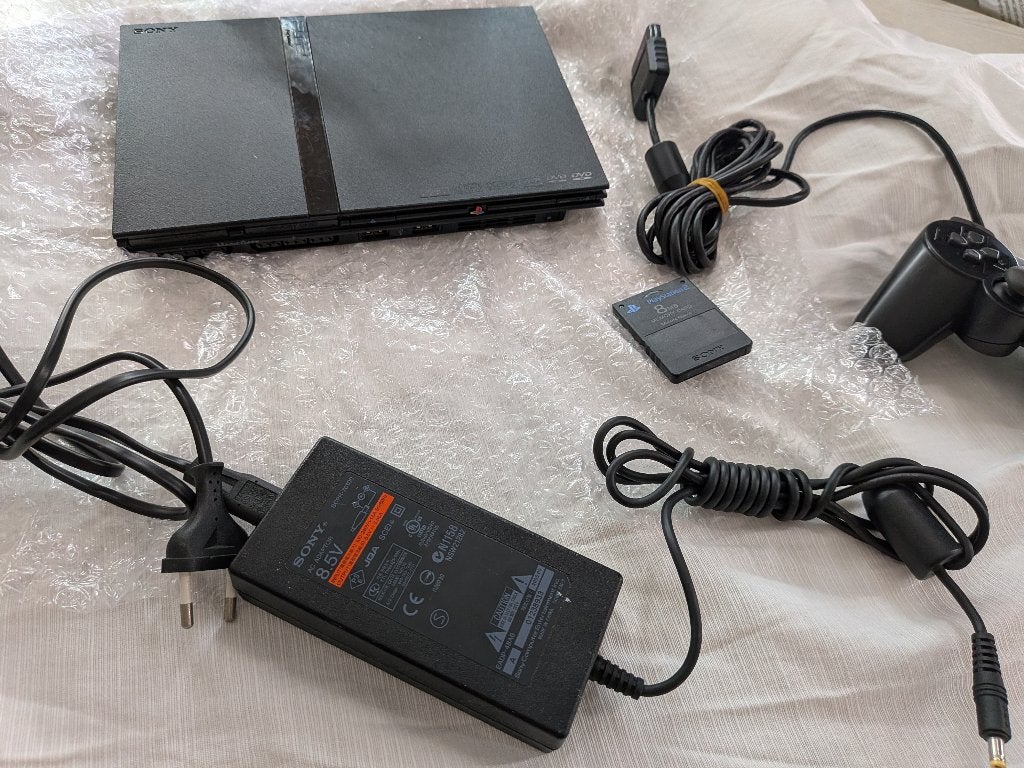 Sony PlayStation 2 Slim met controller en geheugenkaart, Gebruikt, Verzenden, Zwart, Met geheugenkaart