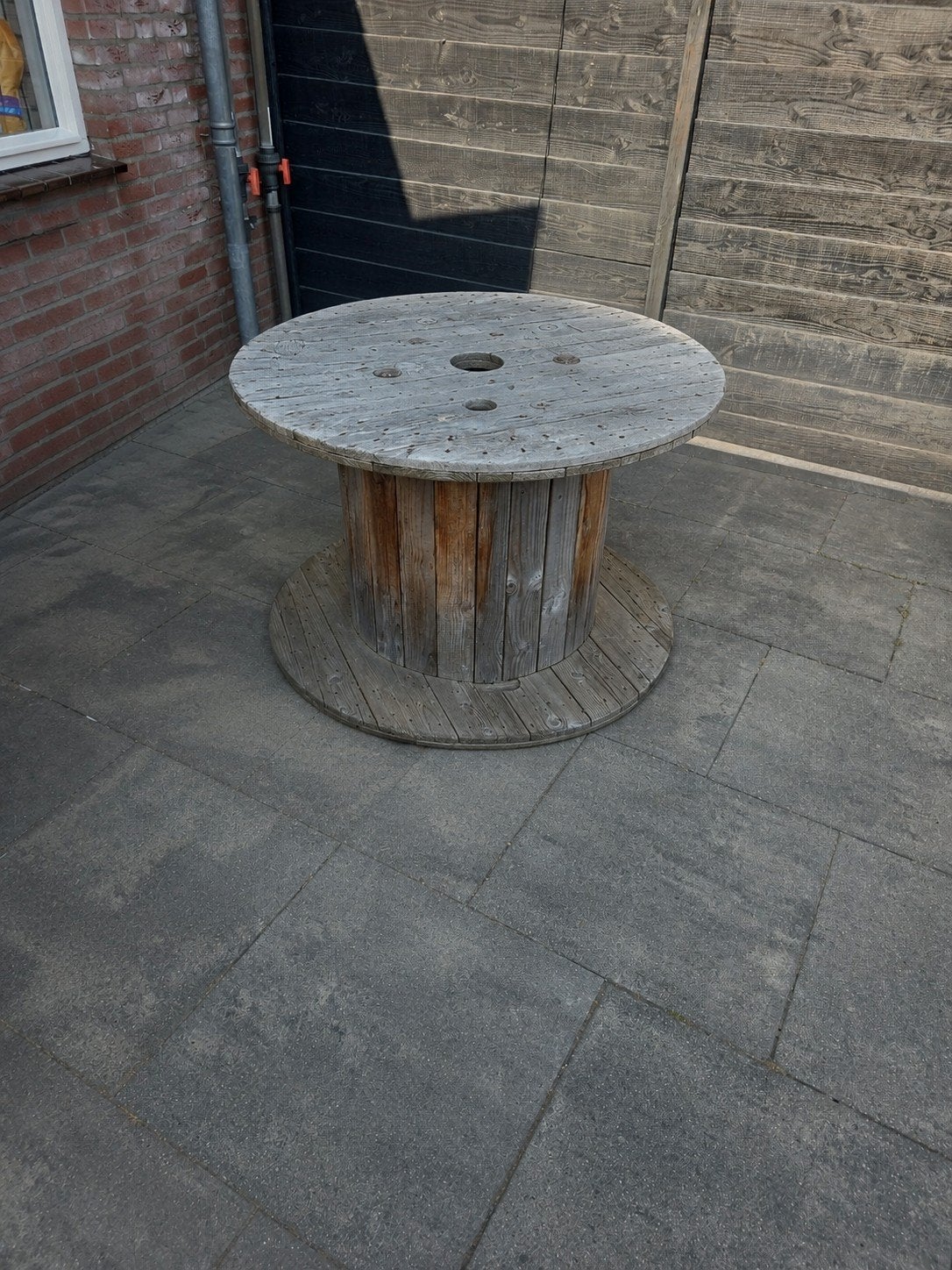 Houten kabelhaspel tafel - robuust en uniek, Tuin en Terras, Ophalen, Gebruikt, Rond, Hout