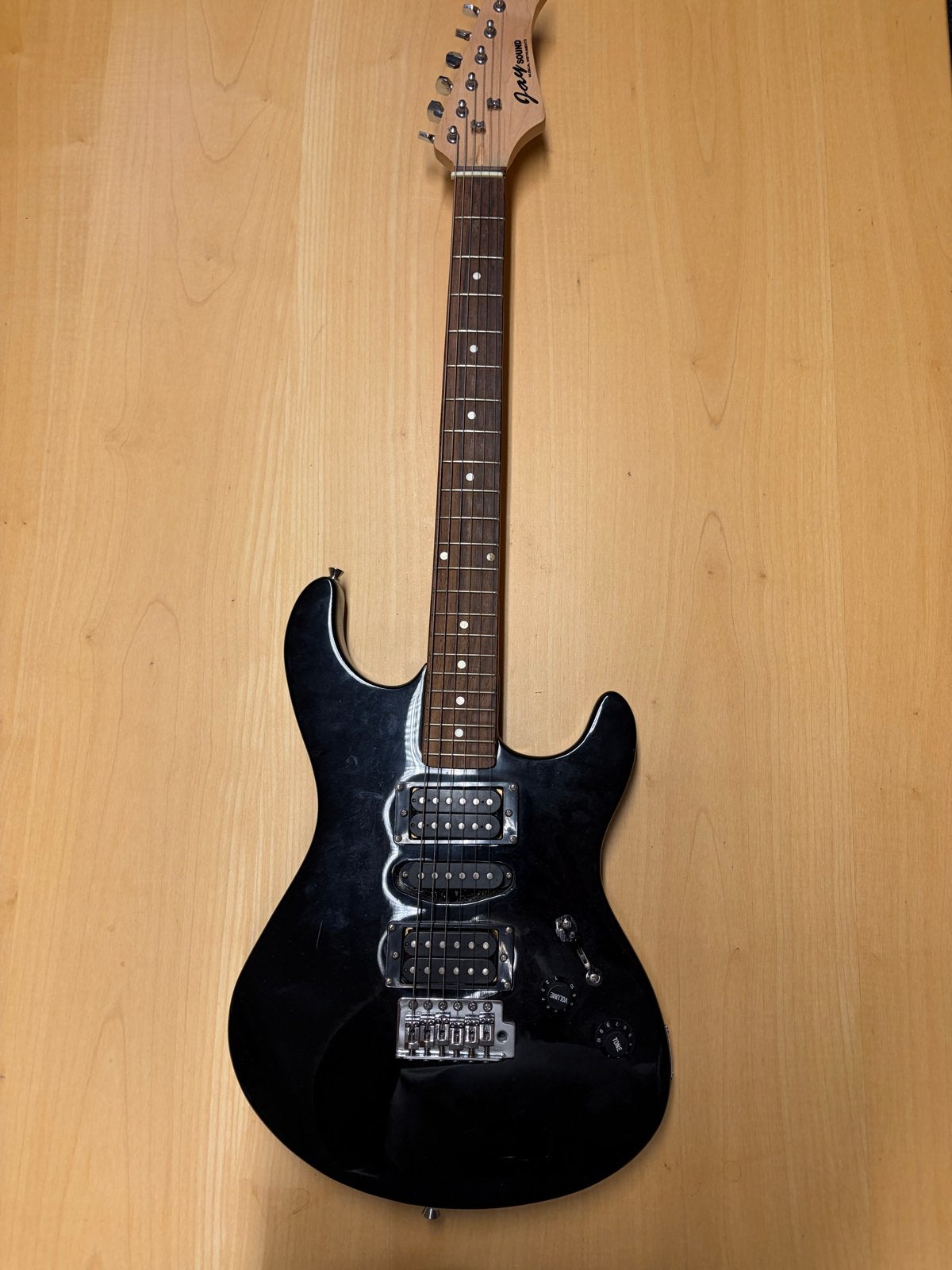 Jay Sound elektrische solid-body gitaar met Humbuckers, Overige merken, Gebruikt, Onbekend, Met versterker
