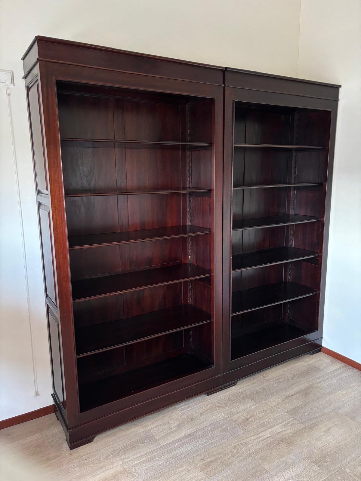 3 Klassieke houten boekenkasten met verstelbare planken, Ophalen, Met plank(en), 100 tot 150 cm, Zo goed als nieuw