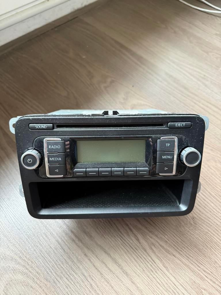 Auto radio polo, Auto diversen, Autoradio's, Ophalen of Verzenden, Zo goed als nieuw