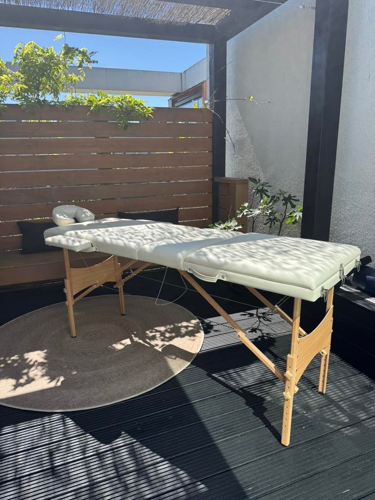 Massage tafel (z.g.a.n.) met draagtas en  toebehoren., Sport en Fitness, Massageproducten, Ophalen of Verzenden, Zo goed als nieuw