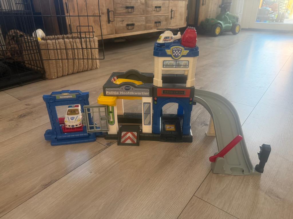 Toet toet auto, Kinderen en Baby's, Speelgoed | Vtech, Ophalen, Zo goed als nieuw, 2 tot 4 jaar