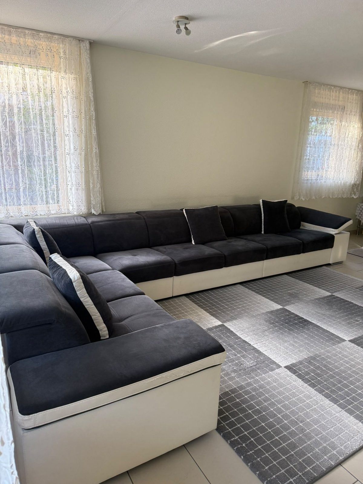 Bank + 2 tapijt, Ophalen, Gebruikt, 75 m² of meer, Grijs