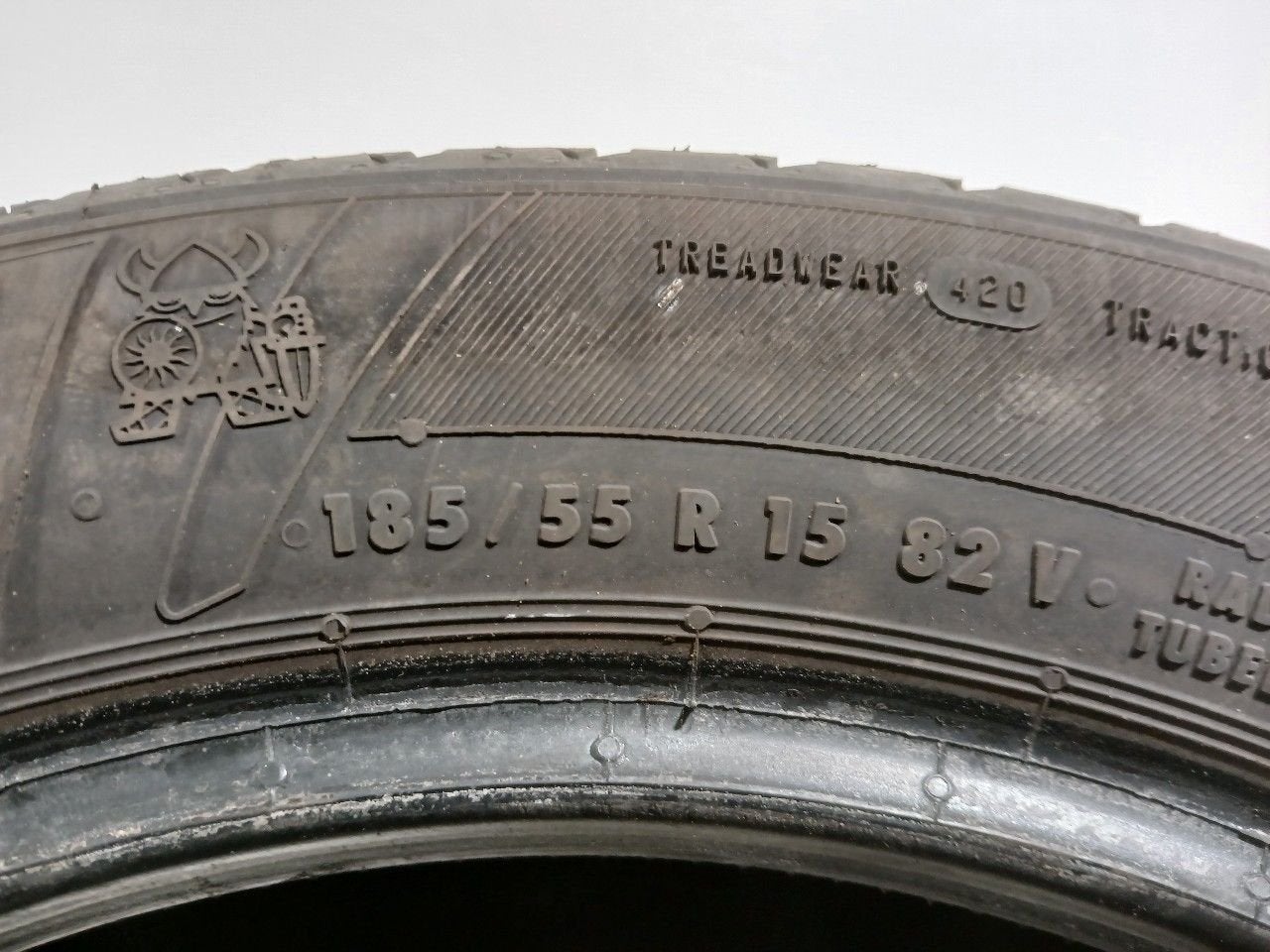 Bandenset 2 stuks Zomer 185 55 R15, Onderdelen@venauto.nl, Van der Ven Autorecycling B.V., Gebruikt, 15 inch