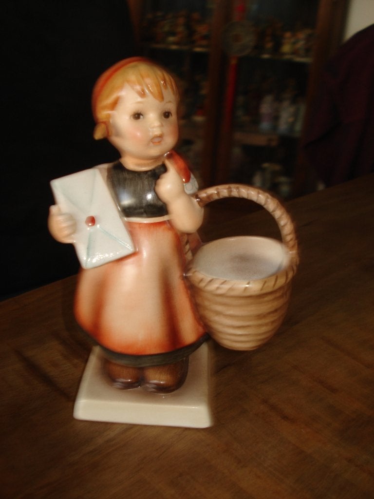 hummel nr 13, MEDITATION  TMK 2, Ophalen of Verzenden, Zo goed als nieuw, Hummel