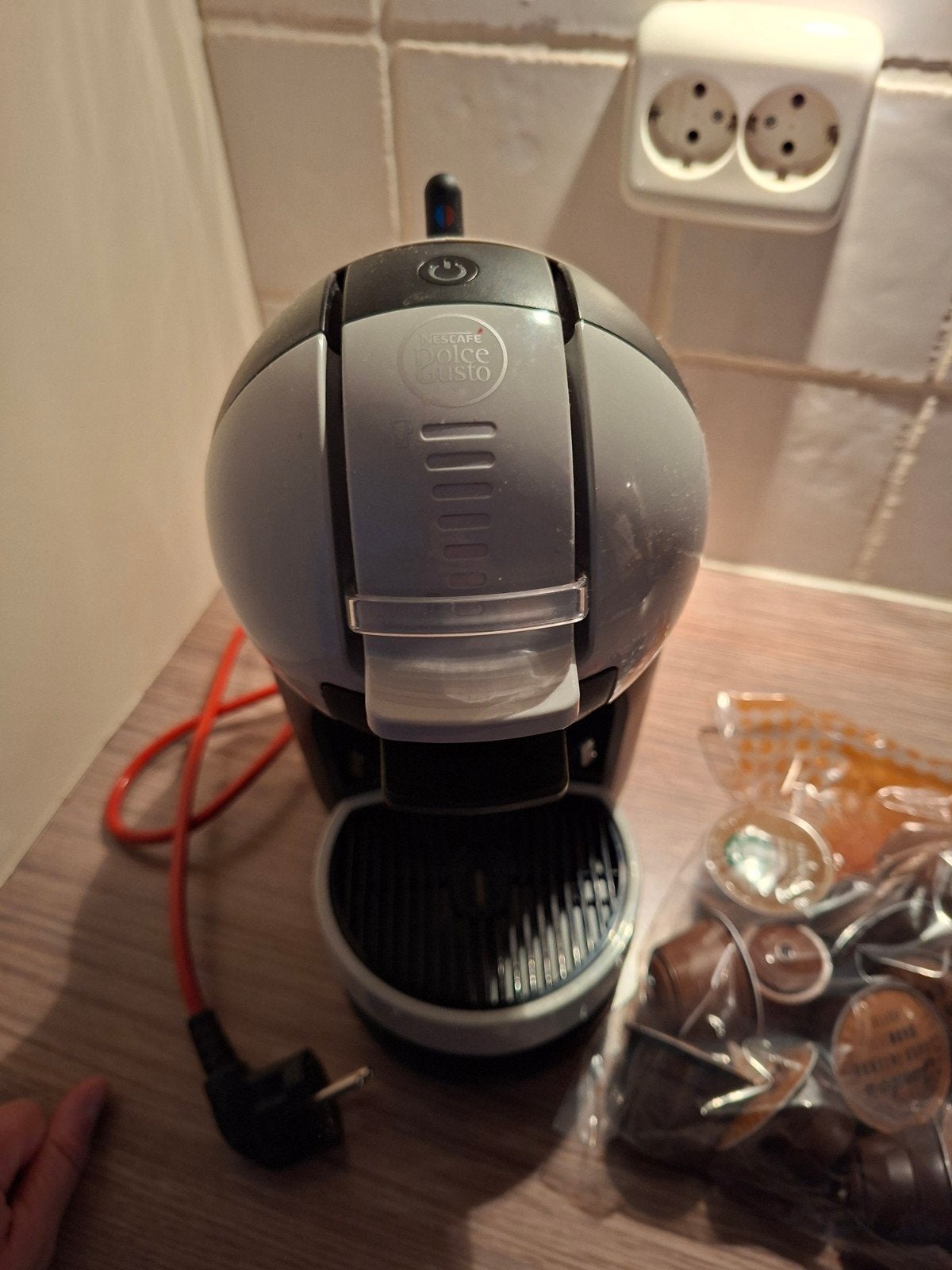Dolce Gusto koffie apperaat, Ophalen, Koffiemachine