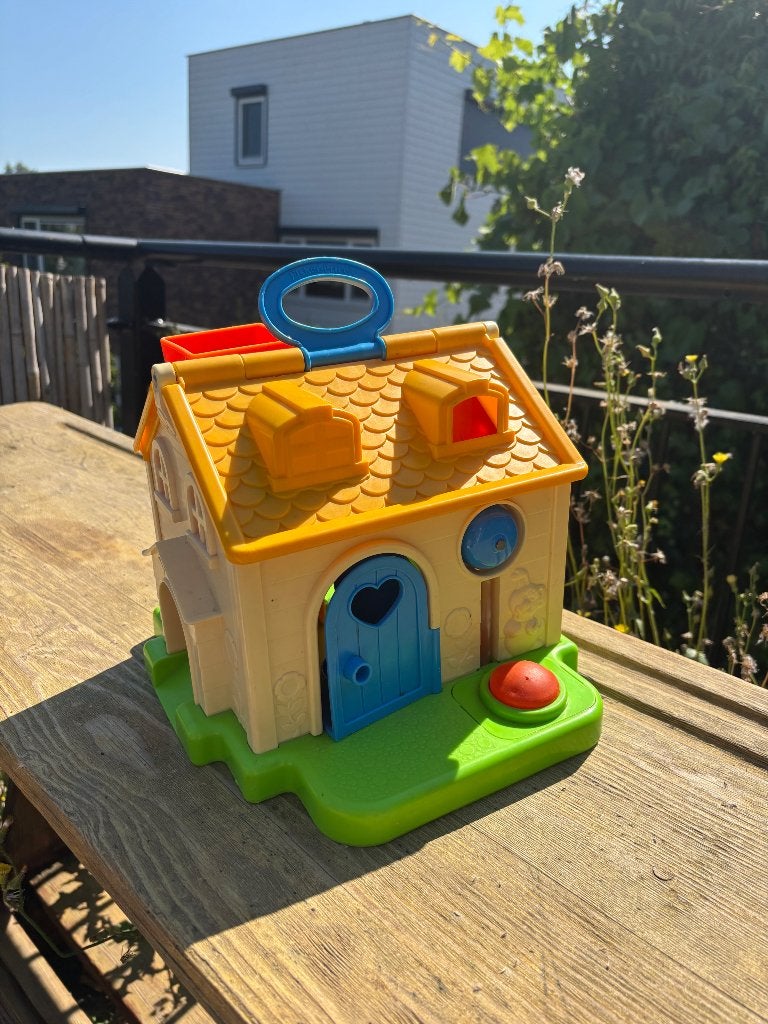 Kleurrijk kunststof kinderspeelgoed, Ophalen, Gebruikt, Poppenhuis
