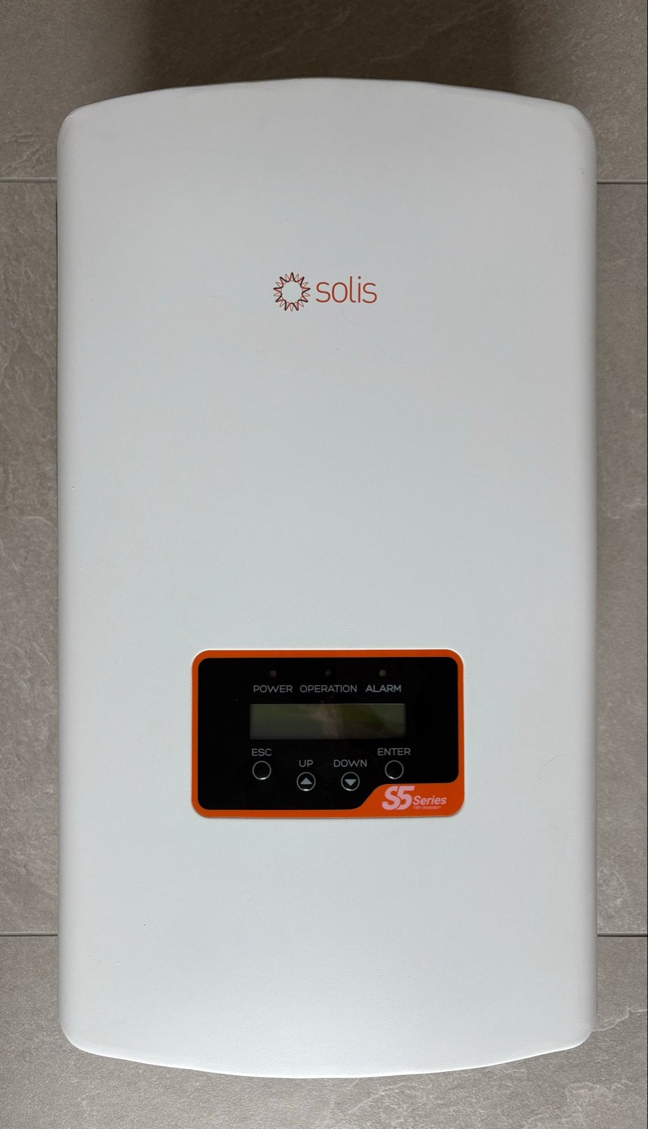 Solis S5-GR3P6K omvormer voor zonnepanelen, in prima staat, Ophalen of Verzenden, Zo goed als nieuw, Overige typen, 200 wattpiek of meer