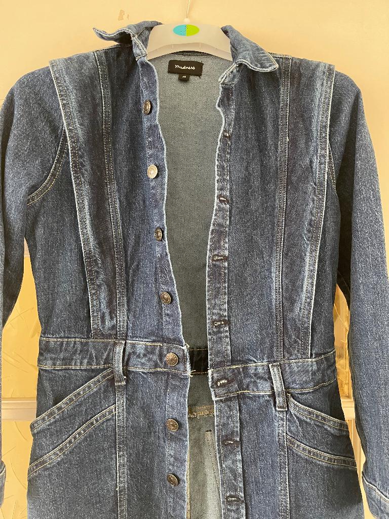 Madness denim jurk, Kleding | Dames, Jurken, Ophalen of Verzenden, Zo goed als nieuw, Knielengte, Maat 34 (XS) of kleiner