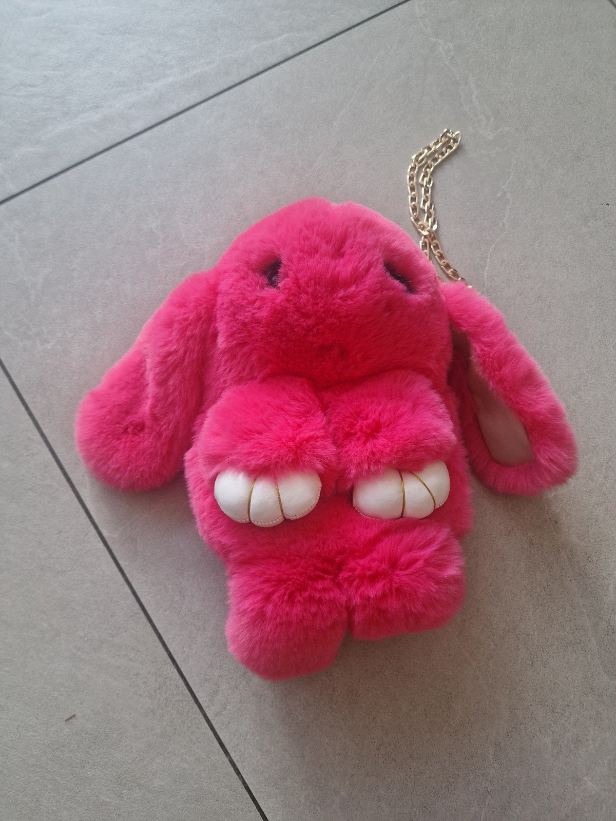 Roze pluizig konijn tasje met gouden ketting, Ophalen of Verzenden, Zo goed als nieuw, Roze, Schoudertasje