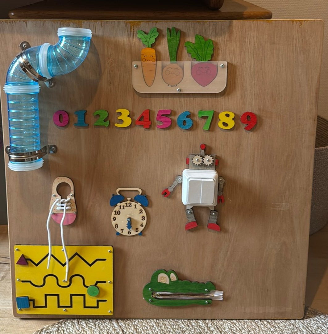Activity board/ Speelbord baby peuter, Ophalen, Zo goed als nieuw, Overige typen