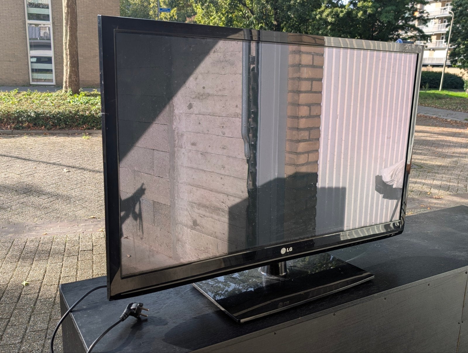 LG 42 inch TV scherm - Goed voor gamen/Chromecast, Ophalen, Gebruikt, 50 Hz, 40 tot 60 cm