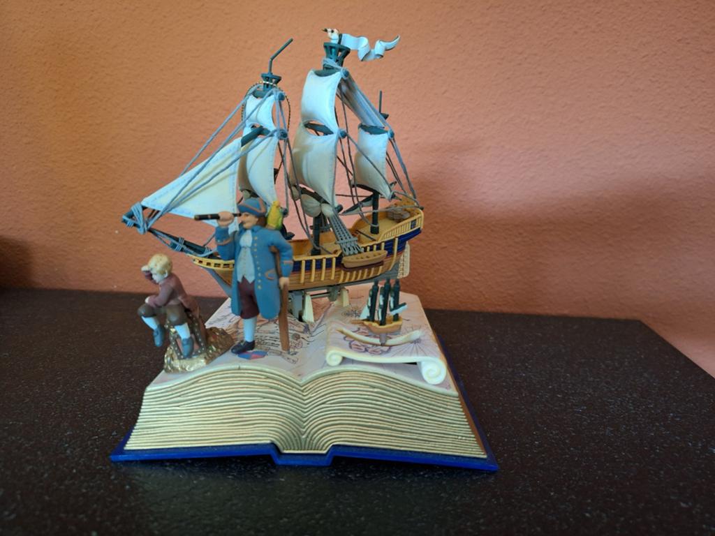Enesco Muziekdoosje "Over the Waves" 1988 - Zeilschip, Ophalen of Verzenden