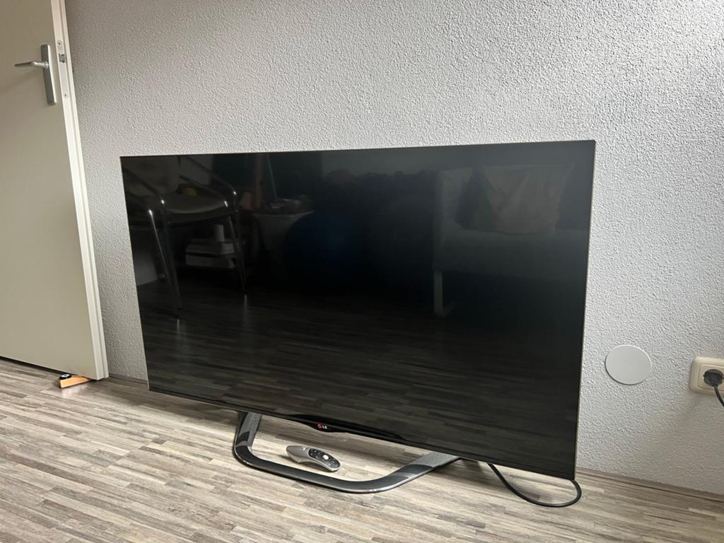 LG 55 inch Smart TV - Uitstekende staat 3D bril, Ophalen, 50 Hz, Zo goed als nieuw, 100 cm of meer