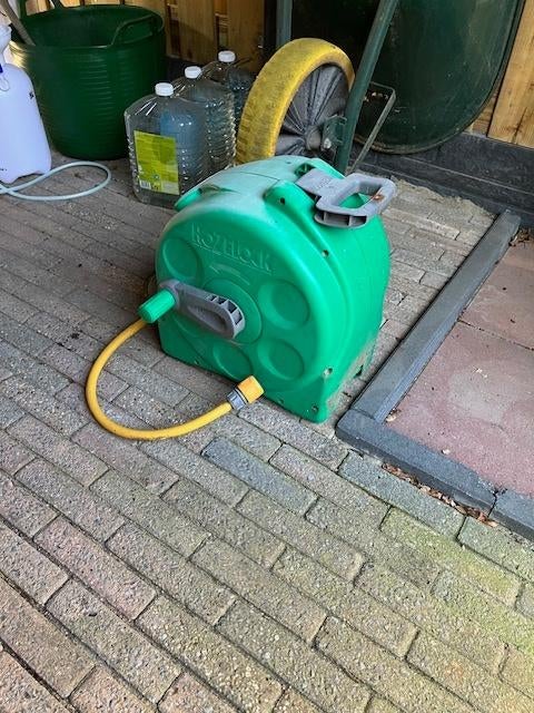 Wandtuinhaspel, Ophalen, Gebruikt, Tuinslangkoppeling