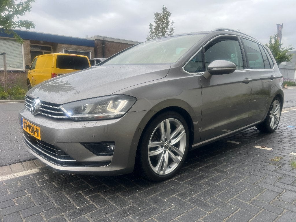 Volkswagen Golf Sportsvan pano 1.4 TSI 150pk DSG 2014 Grijs, Stof, 700 kg, Golf Sportsvan, 1395 cc
