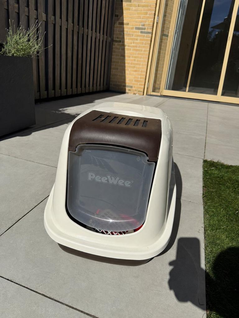 Peewee kattenbak ecohus, Ophalen, Zo goed als nieuw