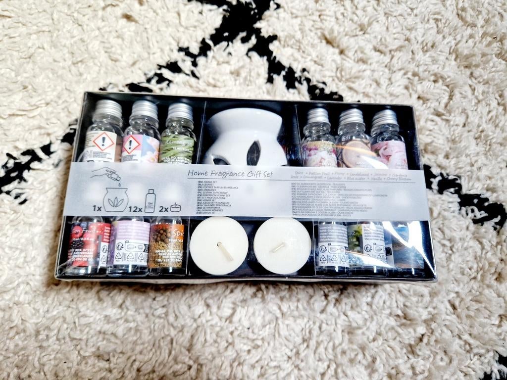 Nieuw in doos aroma gift set met 12 olien, Ophalen of Verzenden, Nieuw