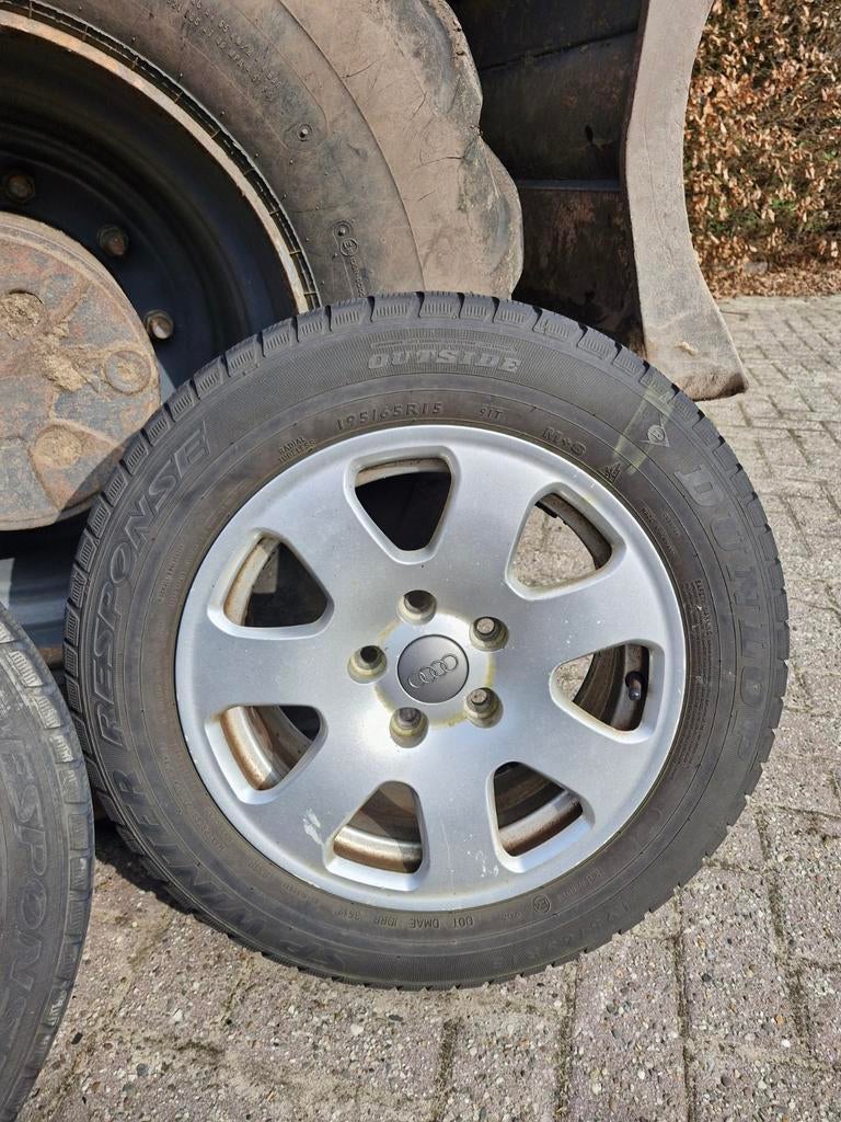 Audi A4 lichtmetalen Velgen met Dunlop Banden, Gebruikt, 15 inch, Banden en Velgen, Personenwagen