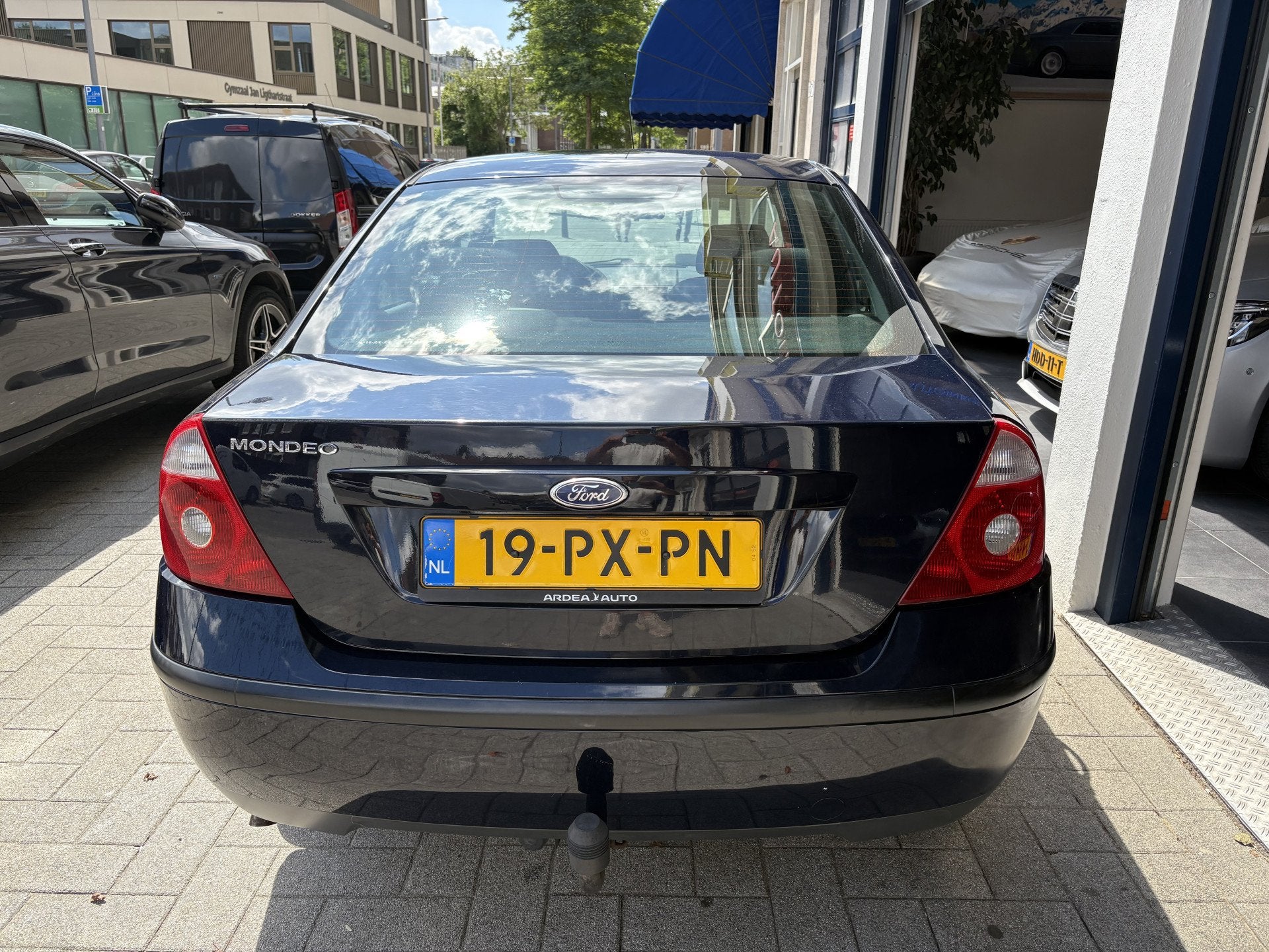 Ford Mondeo 2.0-16V Trend CLIMA/CRUISE/NL AUTO (bj 2005), Auto's, 145 pk, 680 kg, 4 cilinders, Mondeo
