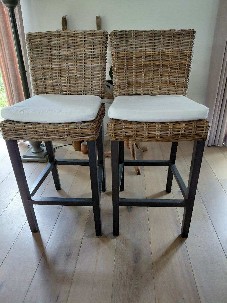 2 barkrukken/stoelen, Ophalen, Twee, Bruin, Riet of Rotan