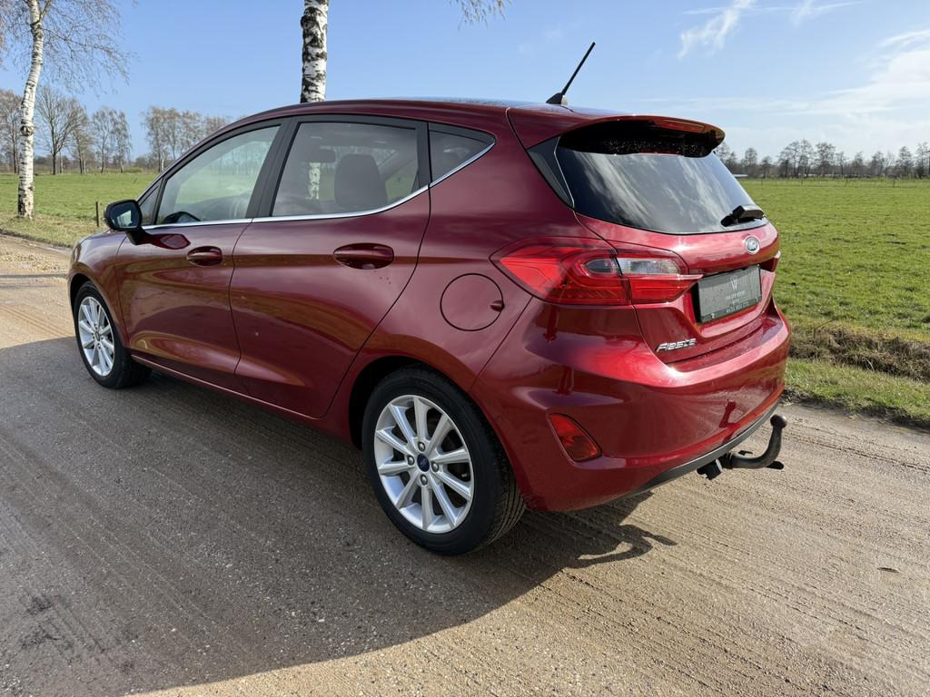 Ford Fiesta 1.0 EcoBoost Vignale | PANORAMADAK | AUTOMAAT |, Auto's, Gebruikt, Met garantie (alle), 49 €/maand, Bedrijf