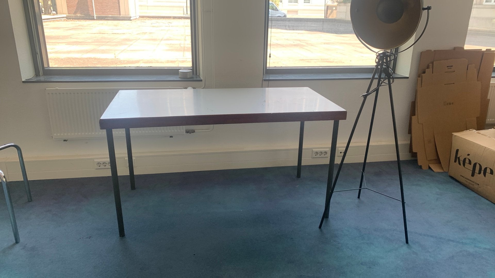 GRATIS tekentafel schooltafel vintage, Ophalen, Zo goed als nieuw, 25 tot 50 cm, Rechthoekig