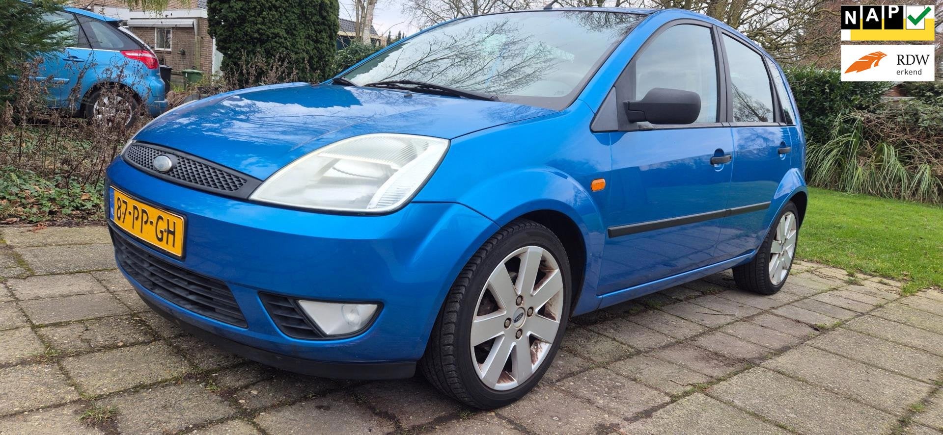 Ford Fiesta 1.3 Futura 5 DEURS AIRCO APK, 1299 cc, 4 cilinders, Blauw, Origineel Nederlands