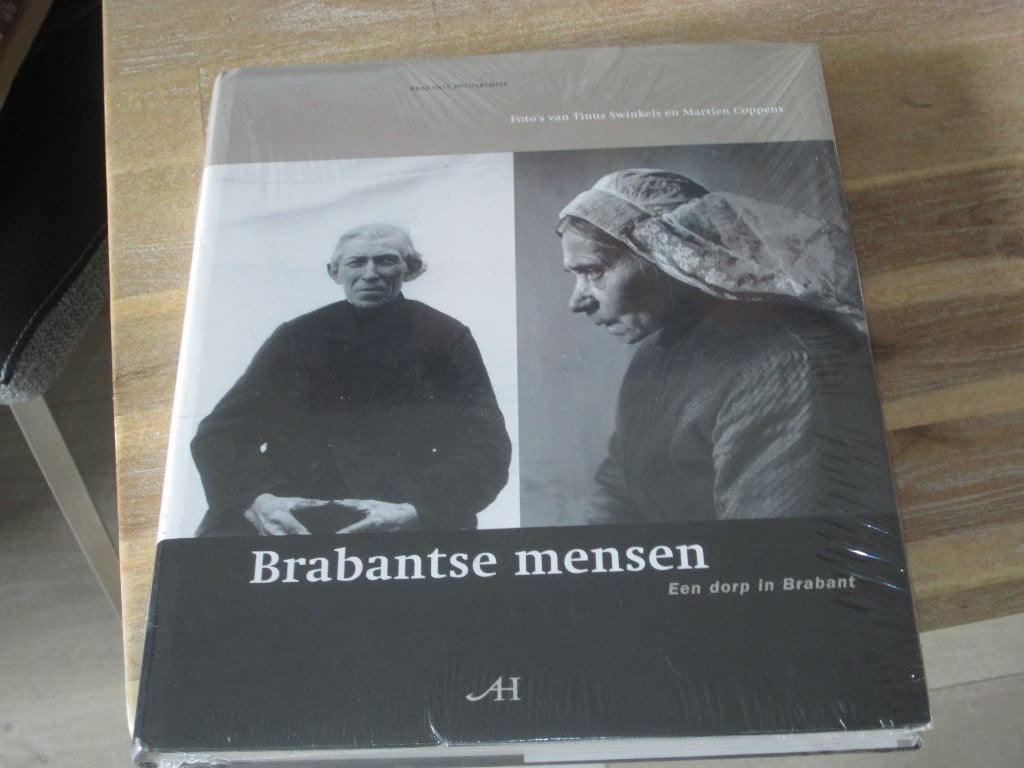 Brabantse mensen Tinus Swinkels en Martien Coppens, Ophalen of Verzenden, Nieuw