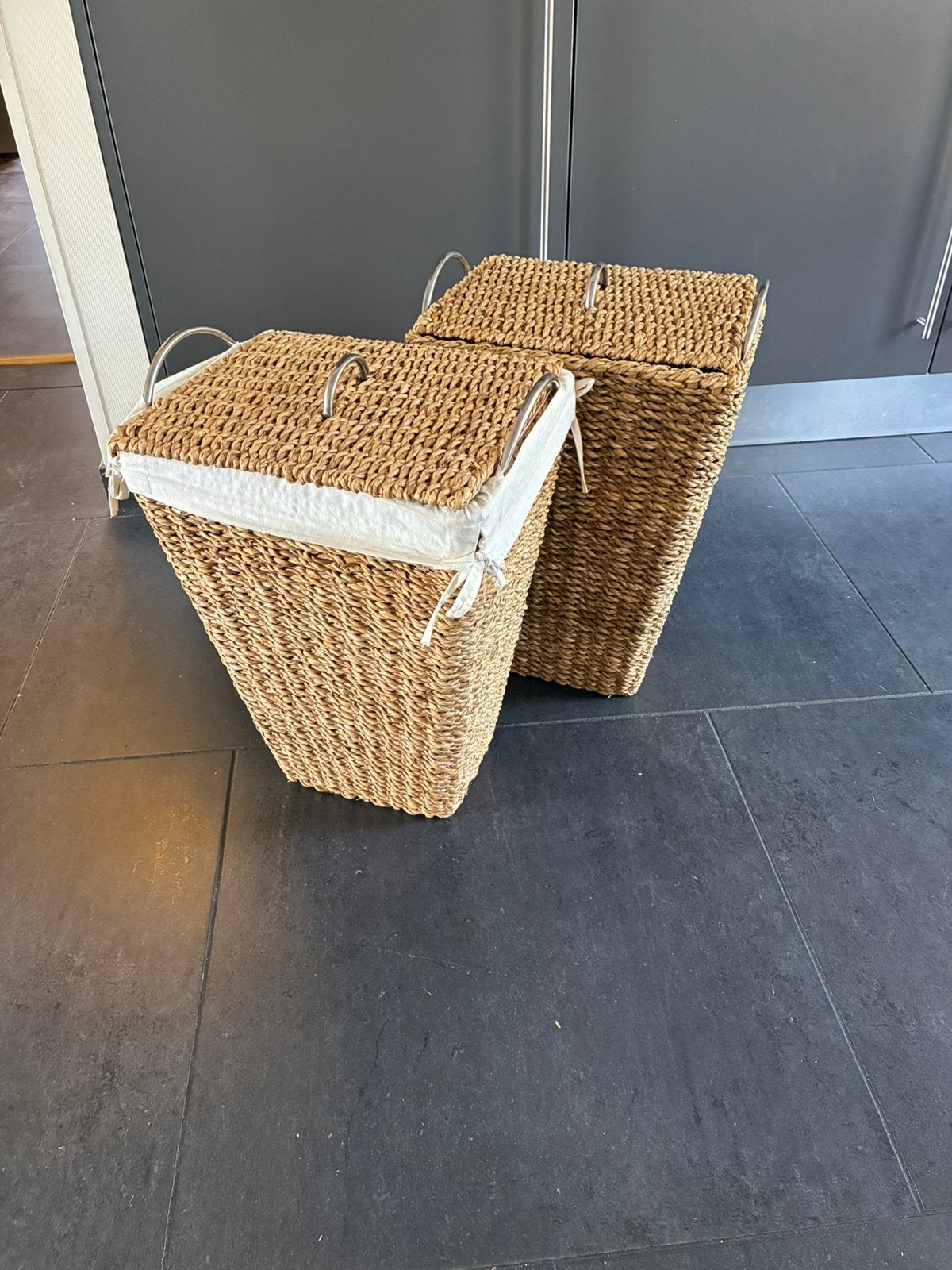2 Rieten manden, Huis en Inrichting, Woonaccessoires | Schalen en Manden, Ophalen, Zo goed als nieuw, Rond, Riet