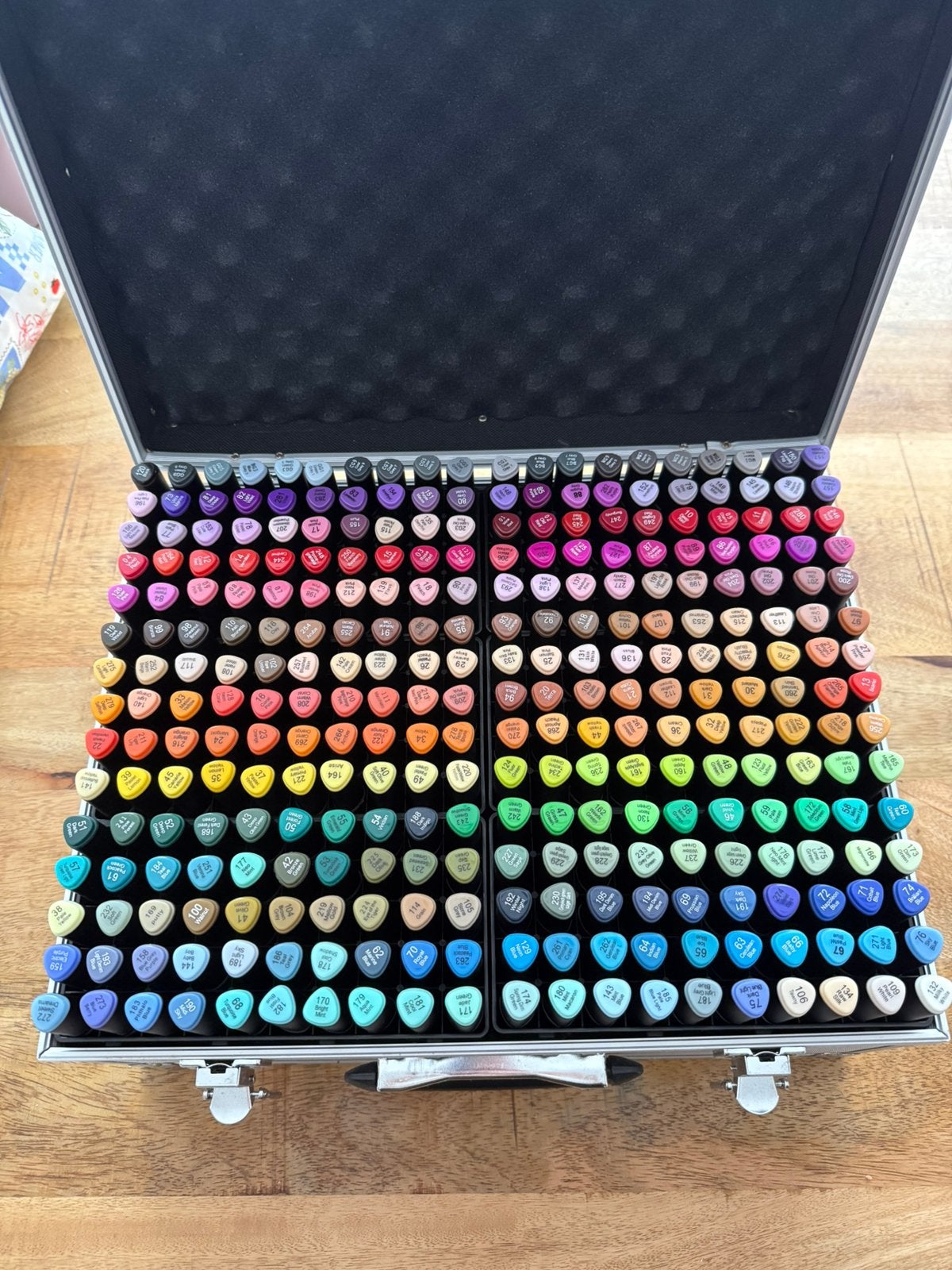 Decotime twinmarkers alcohol stiften, Hobby en Vrije tijd, Ophalen, Zo goed als nieuw, Potlood of Stift