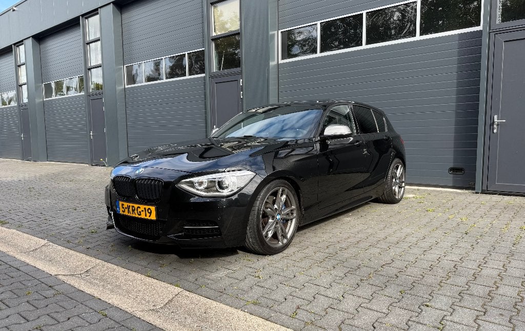 BMW 1-Serie 3.0 M135i 5DR AUT 2013 Zwart, Achterwielaandrijving, Zwart, 320 pk, Zwart