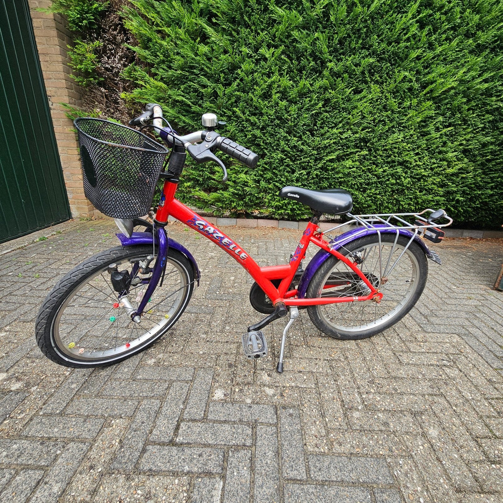 Gazelle kinderfiets 20 inch met mandje en bagagedrager, Ophalen, 20 inch of meer, Gebruikt, Velgrem