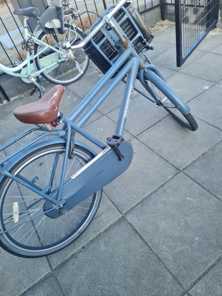 Spirit jongensfiets 26 inch met voordrager, Fietsen en Brommers, 26 inch of meer, Gebruikt, Ophalen of Verzenden, Handrem