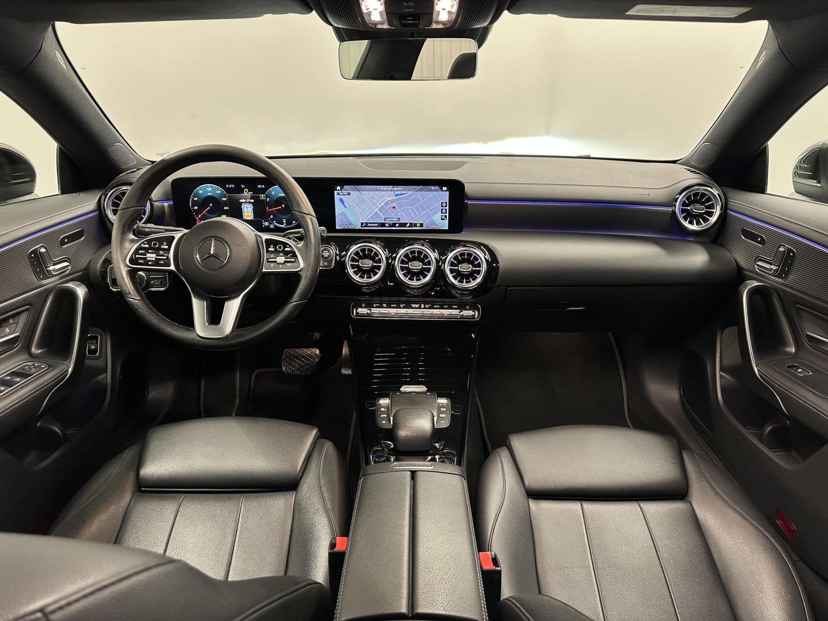 Mercedes CLA-klasse 180 Business Solution Luxury PANO CAMERA, CLA, Gebruikt, 4 cilinders, Met garantie (alle)