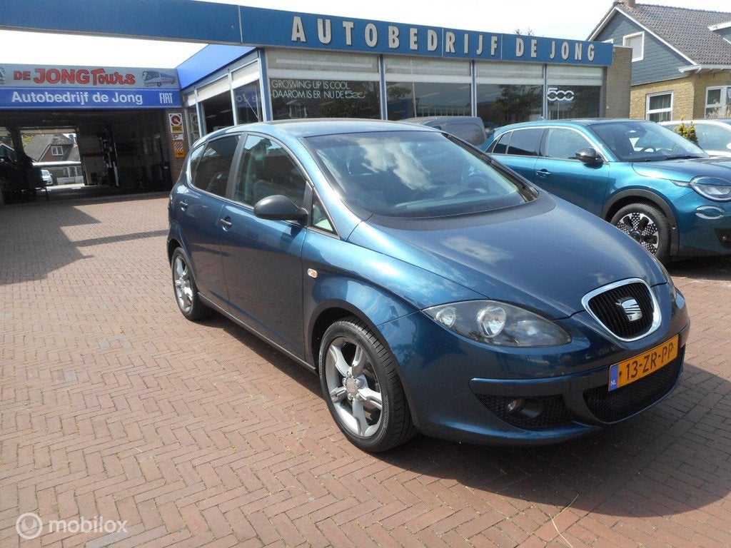 Seat Altea 1.6 Reference TREKHAAK+CRUISE+METALLIC, Auto's, Seat, Gebruikt, 1295 kg, 4 cilinders, Blauw