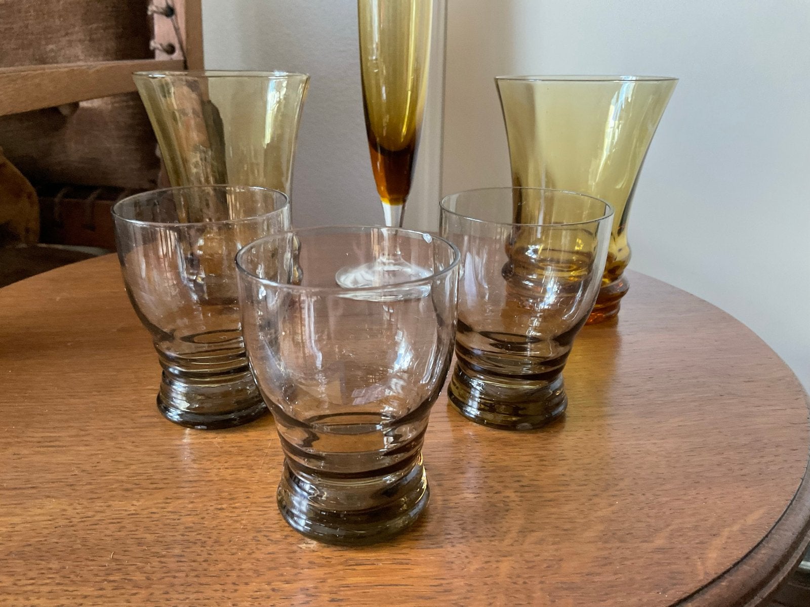 Antieke glaasjes en vaasje - Bruin en Goudkleurig Glas, Ophalen of Verzenden