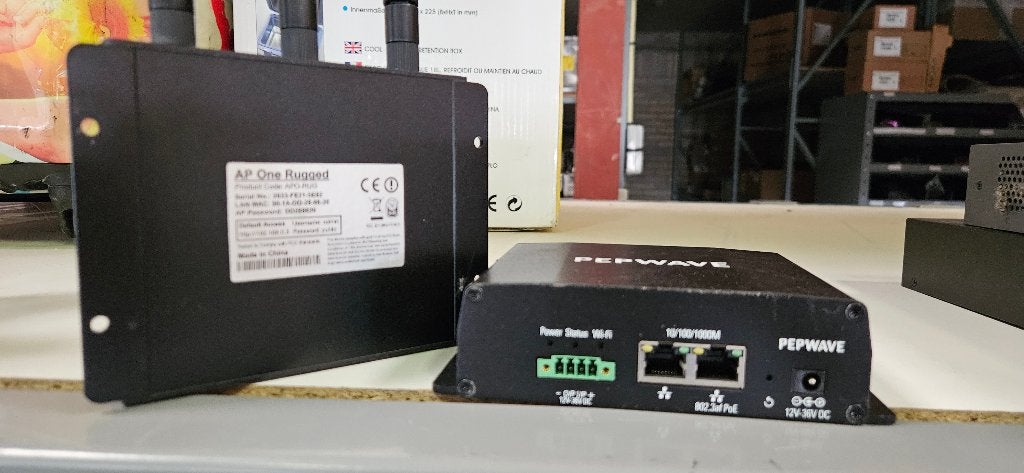 Pepwave - AP One Rugged, 15 x access points, Computers en Software, Accesspoints, Ophalen of Verzenden, Gebruikt, Pepwave