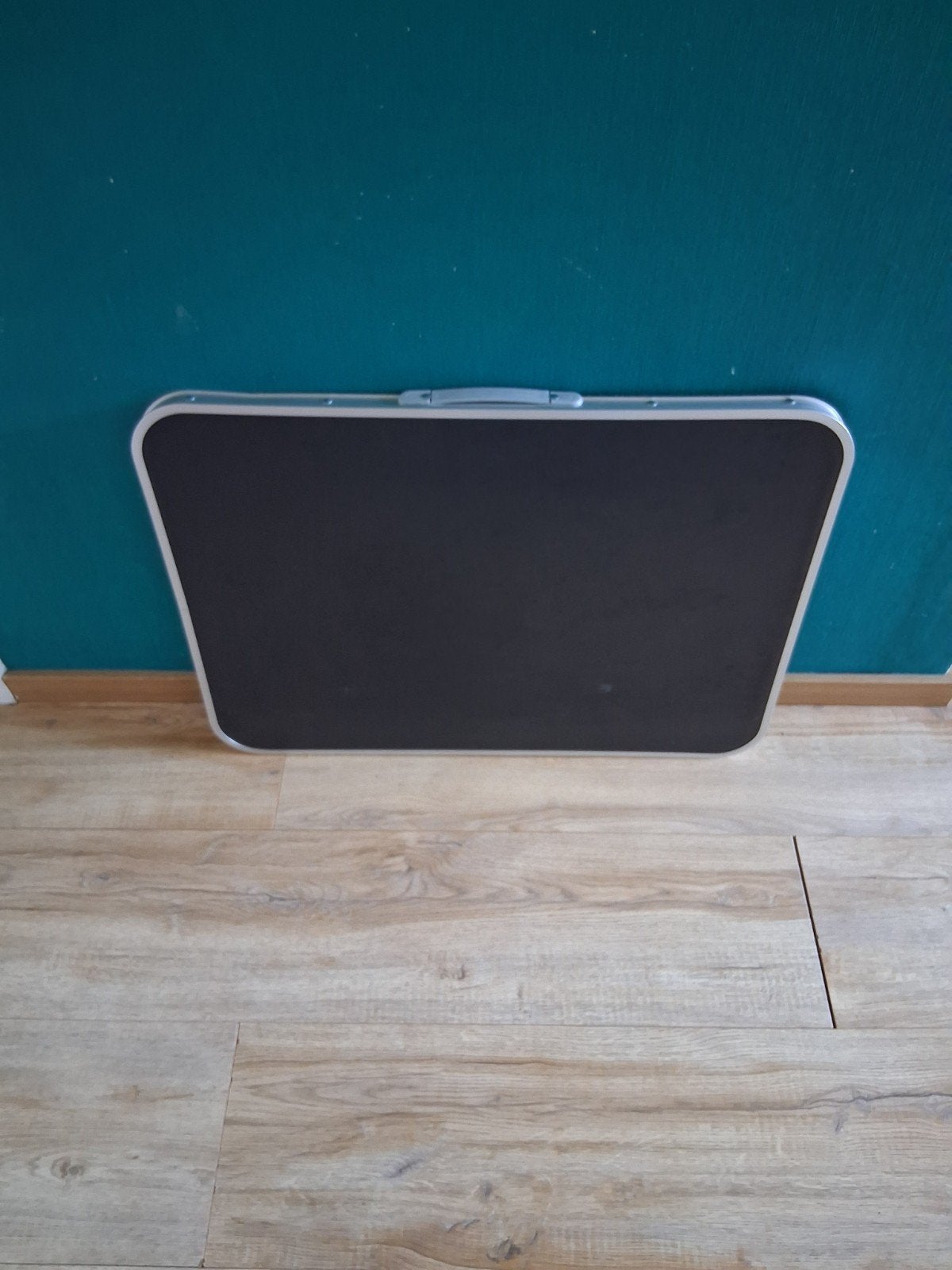 Compacte opvouwbare campingtafel - Ideaal voor onderweg, Caravans en Kamperen, Ophalen, Gebruikt, Campingtafel