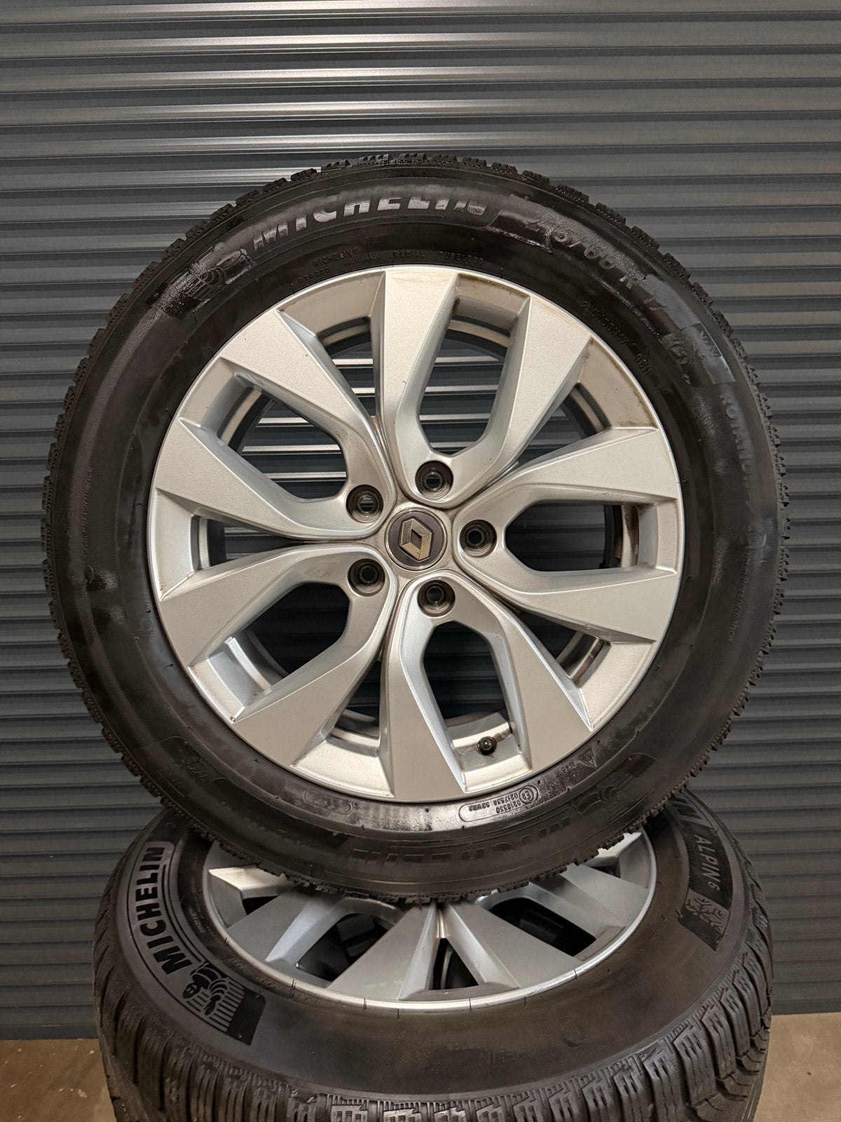Originele Renault Captur 2 winterbanden set, 215 mm, Banden en Velgen, 17 inch, Personenwagen