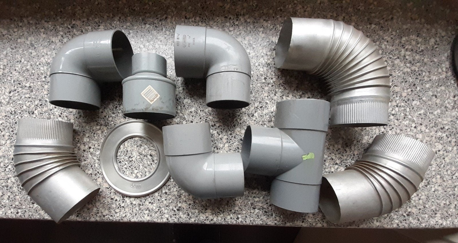 PVC en RVS bochten 
Diameter 100

Ophalen, Doe-het-zelf en Verbouw, Buizen en Afvoer, Ophalen