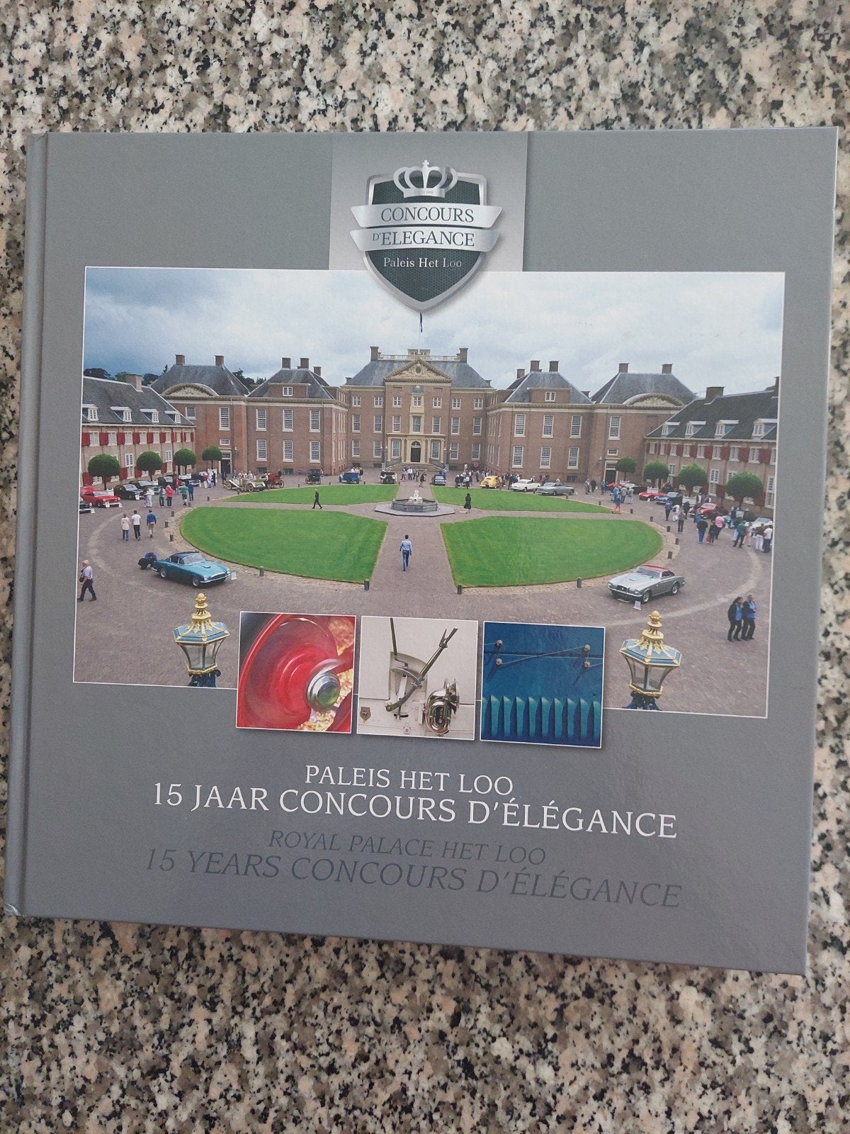 CONCOURS D"ELEGSNCE 15 JAAR  PALEIS HET LOO, Ophalen of Verzenden, Zo goed als nieuw, Algemeen