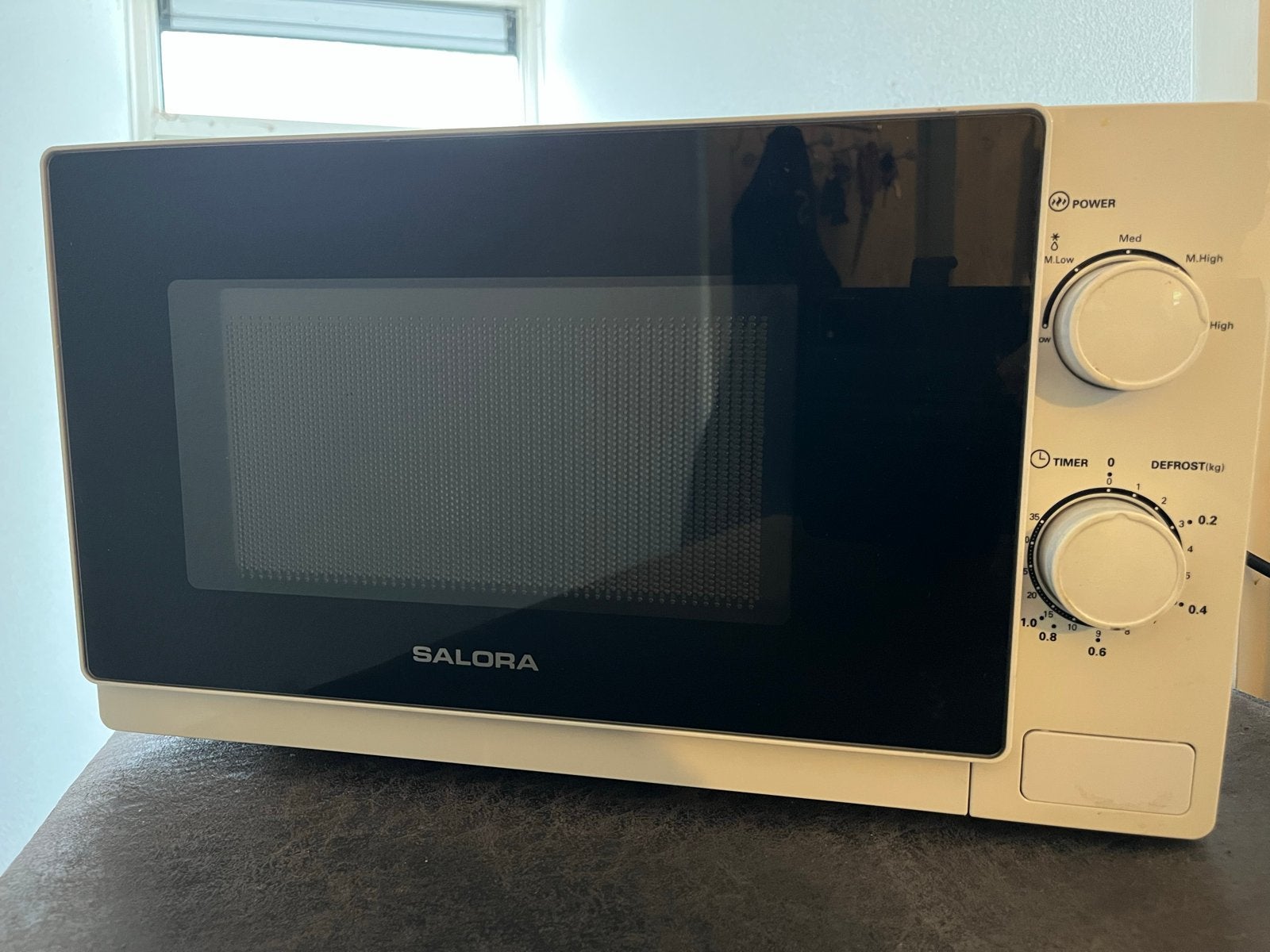 Salora Magnetron 20MSM700 - Compact en Gebruiksvriendelijk, Ophalen, Gebruikt, Minder dan 45 cm, Magnetron