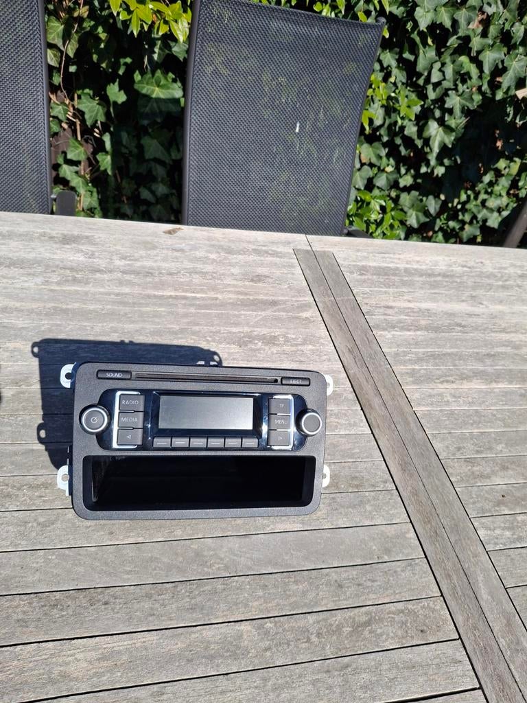 RCD210 radio / CD / MP3 diverse Volkswagen, Ophalen of Verzenden, Zo goed als nieuw