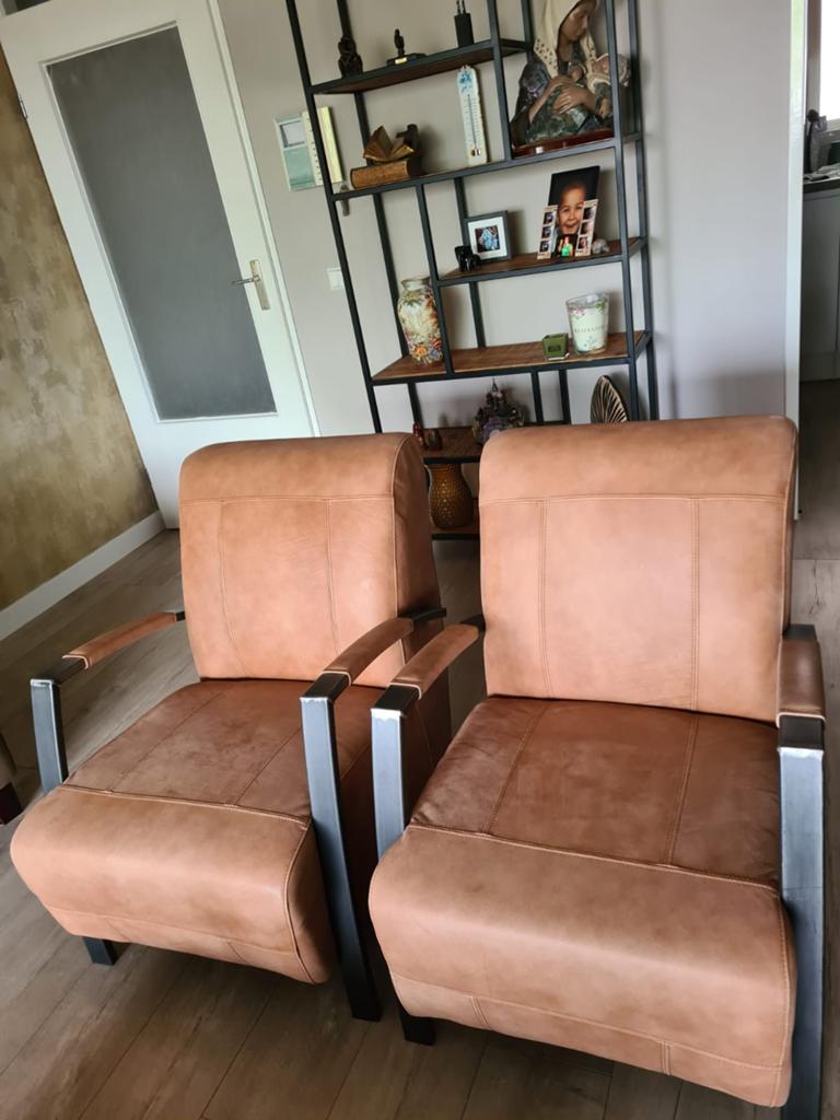 Industriële stoeltjes, Huis en Inrichting, Fauteuils, Minder dan 75 cm, Leer, Ophalen of Verzenden, Zo goed als nieuw